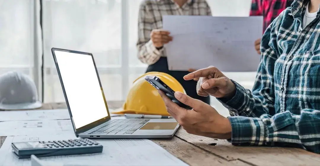 Do California Contractors Need Workers' Comp? CSLB Rules Explained