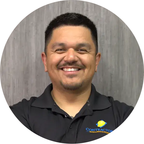 Fernando Ortiz, instructor bilingüe del norte de California